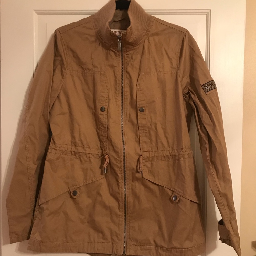 NWOT light weight jacket